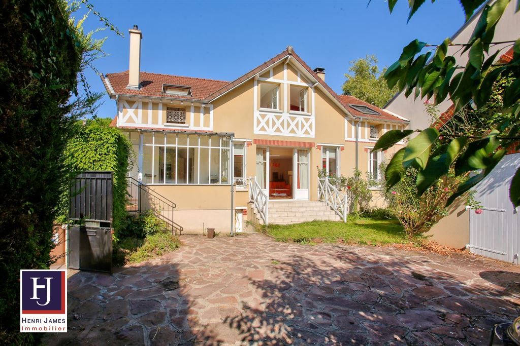 maison 10 pièces en vente sur VERSAILLES (78000)